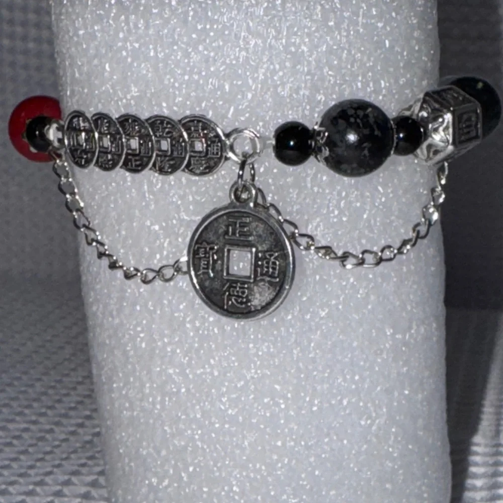 BOHO Bracelet Asian Coin Glass Bead Silver Detail Chain Stretch 6”- 6.5” New - Picture 5 of 16